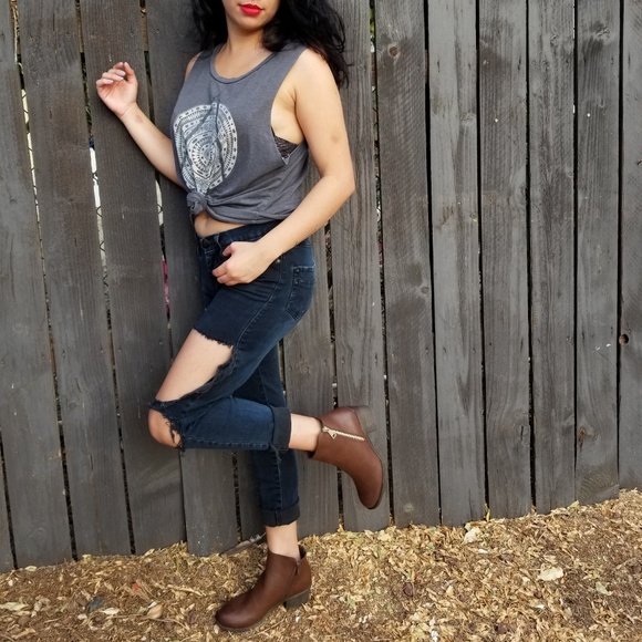 Brown Vegan Ankle Booties Boots W/ Gold Zipp - Picture 6 of 8